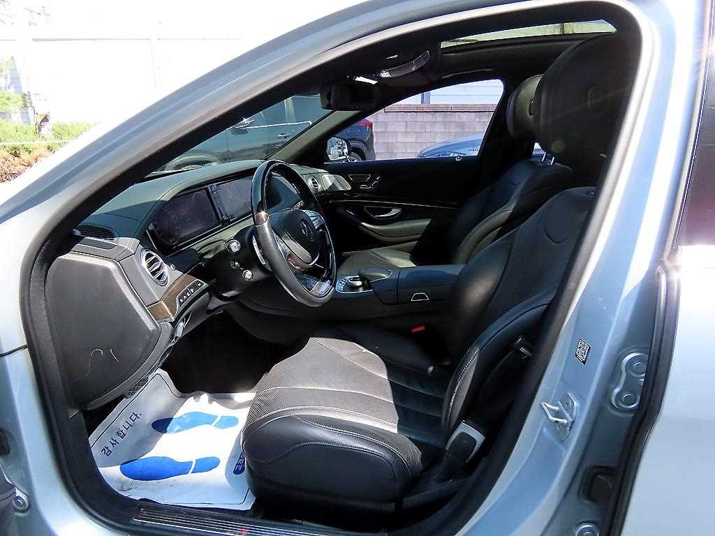 Mercedes Benz S Class - Vista 5