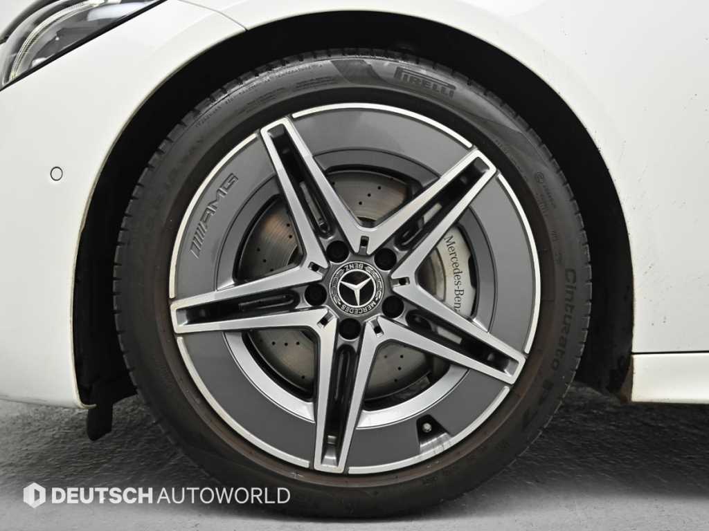 Mercedes Benz C Class - Vista 5