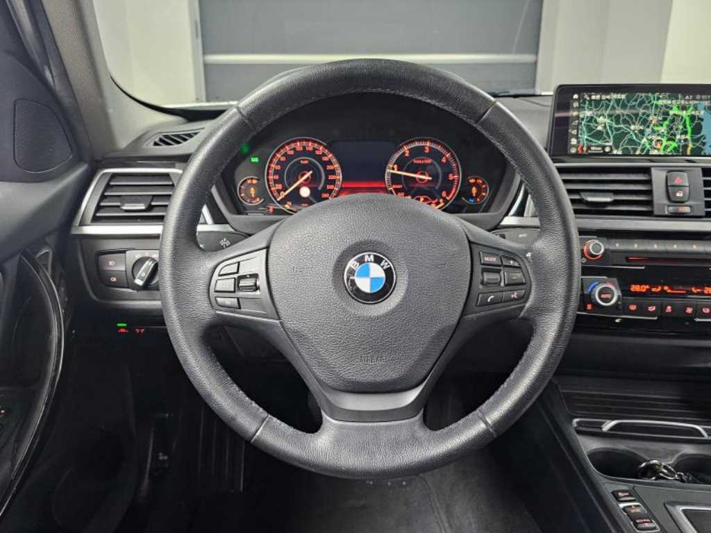 BMW 3 series 2018 Blanco - Importación desde Corea - HF Imports Iquique - Foto 13