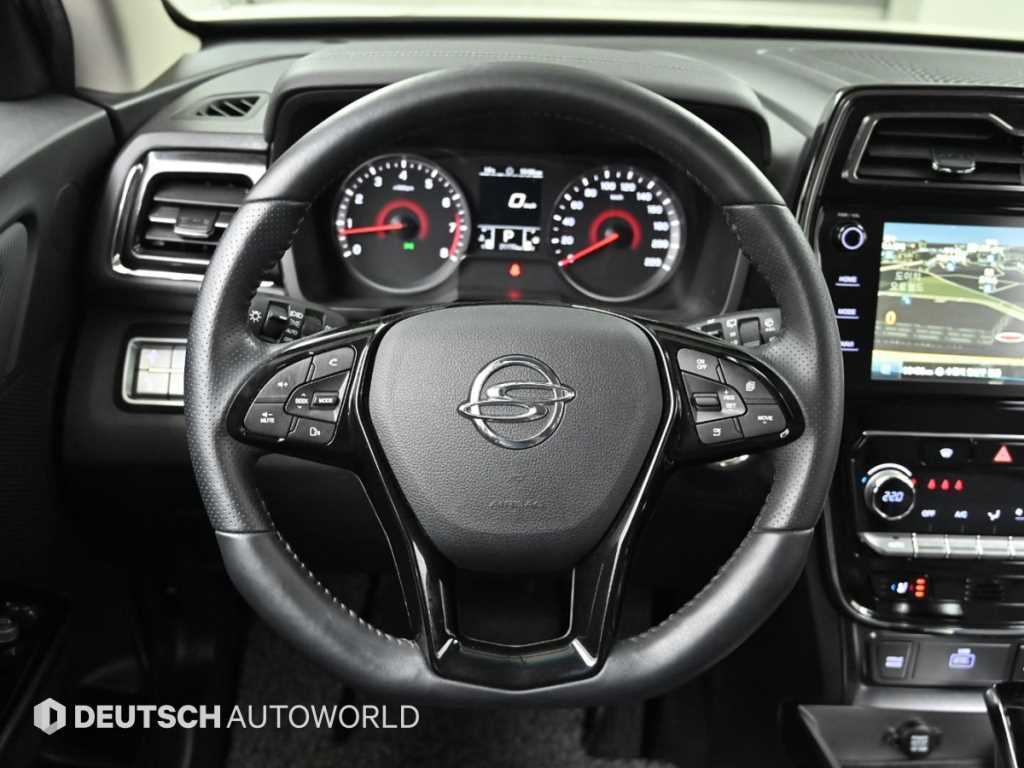 Ssangyong Tivoli 2023 Blanco - Importación desde Corea - HF Imports Iquique - Foto 13