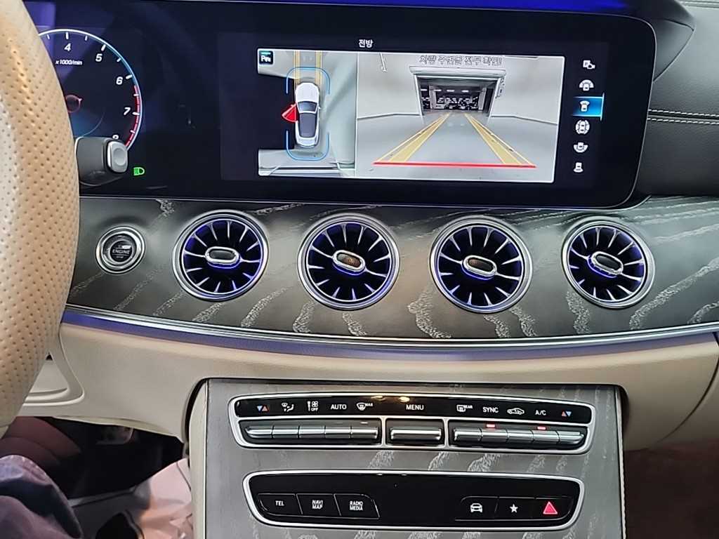 Mercedes Benz E class - Vista 10