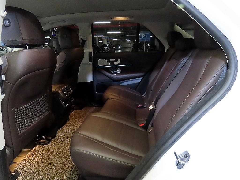 Mercedes Benz GLE Class - Vista 7