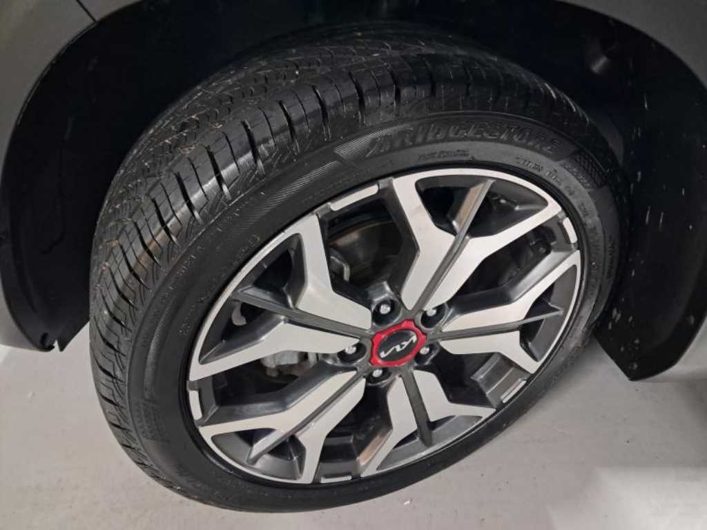 KIA Seltos - Vista 7