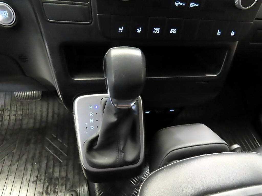 HYUNDAI Staria - Vista 12