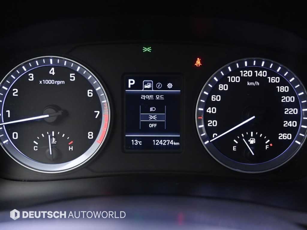 HYUNDAI Sonata - Vista 8