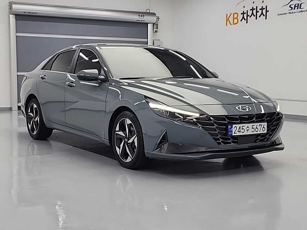 HYUNDAI Avante - Vista 4