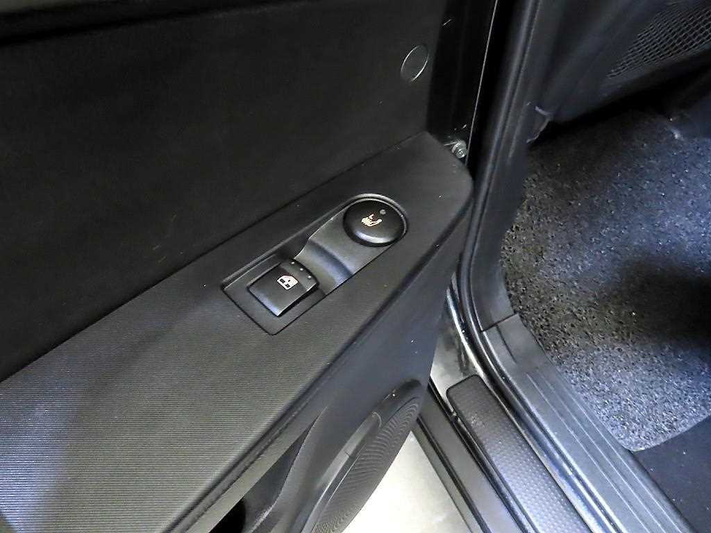 Ssangyong Korando 2015 Negro - Importación desde Corea - HF Imports Iquique - Foto 16