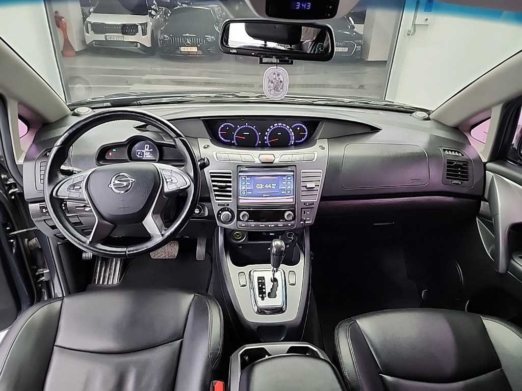 Ssangyong Korando - Vista 7