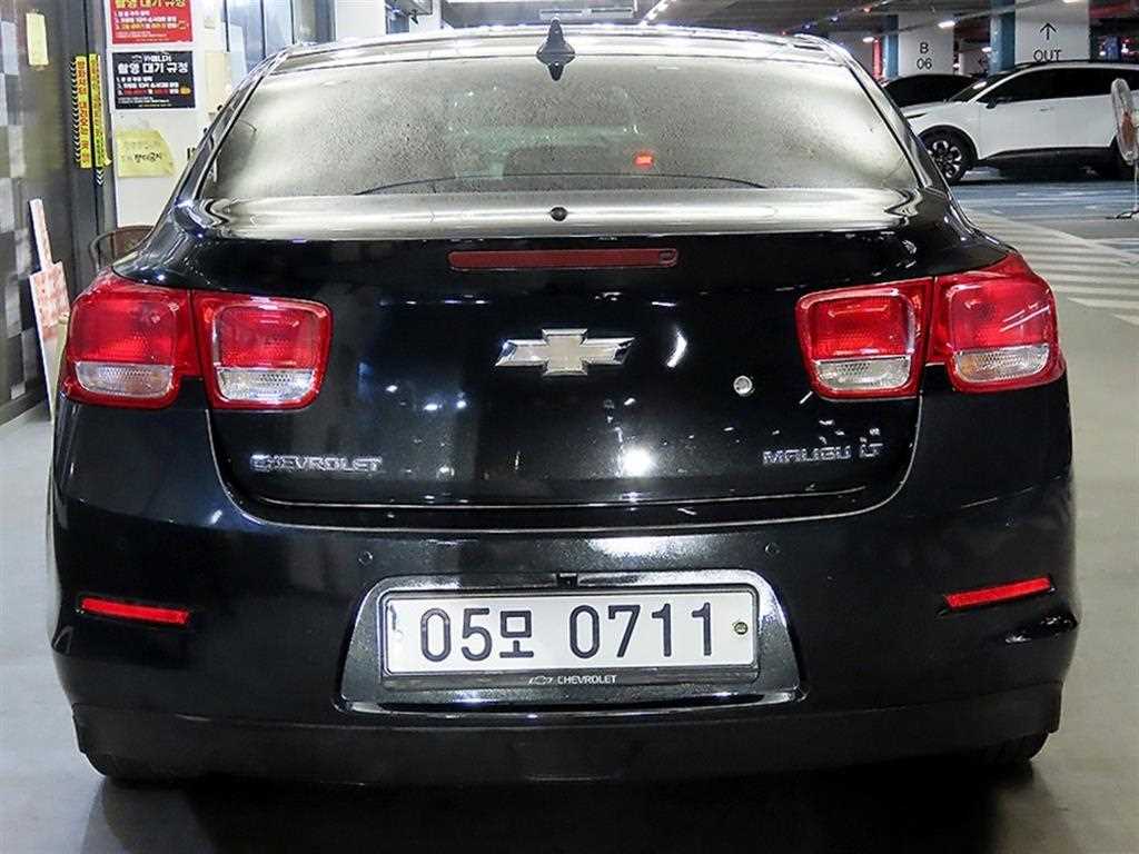 Chevrolet Malibu - Vista 5