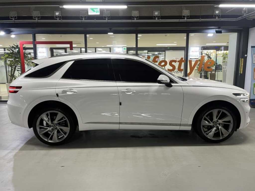 Genesis GV70 - Vista 3