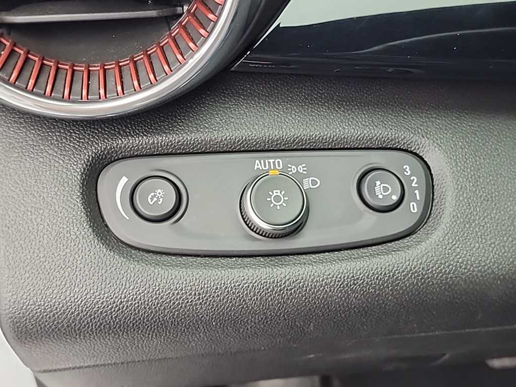 Chevrolet Trax 2025 Blanco - Importación desde Corea - HF Imports Iquique - Foto 17