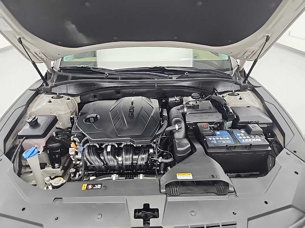 HYUNDAI Grandeur - Vista 5