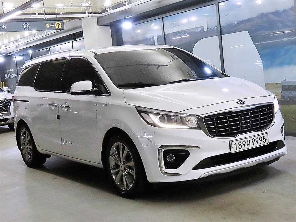 KIA Carnival 2019 Blanco - Importación desde Corea - HF Imports Iquique - Foto 1
