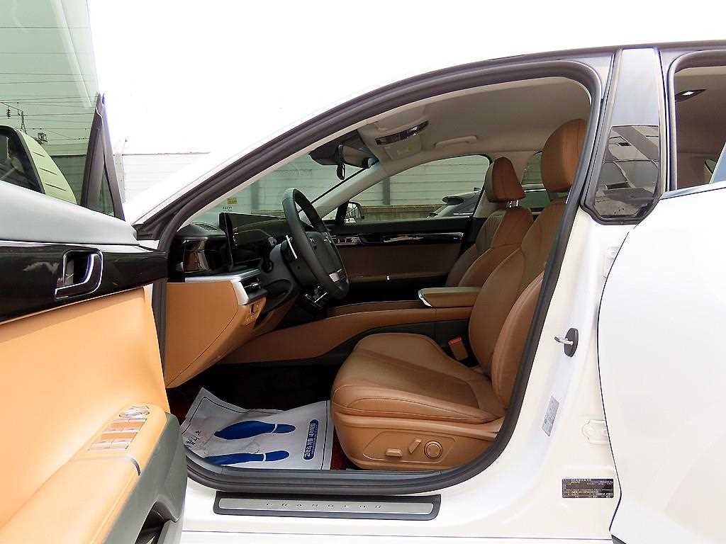 HYUNDAI Grandeur - Vista 5