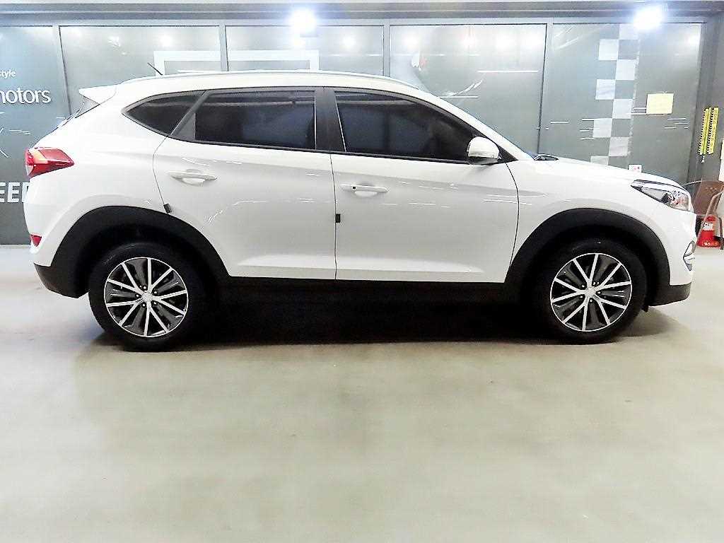 HYUNDAI Tucson - Vista 3