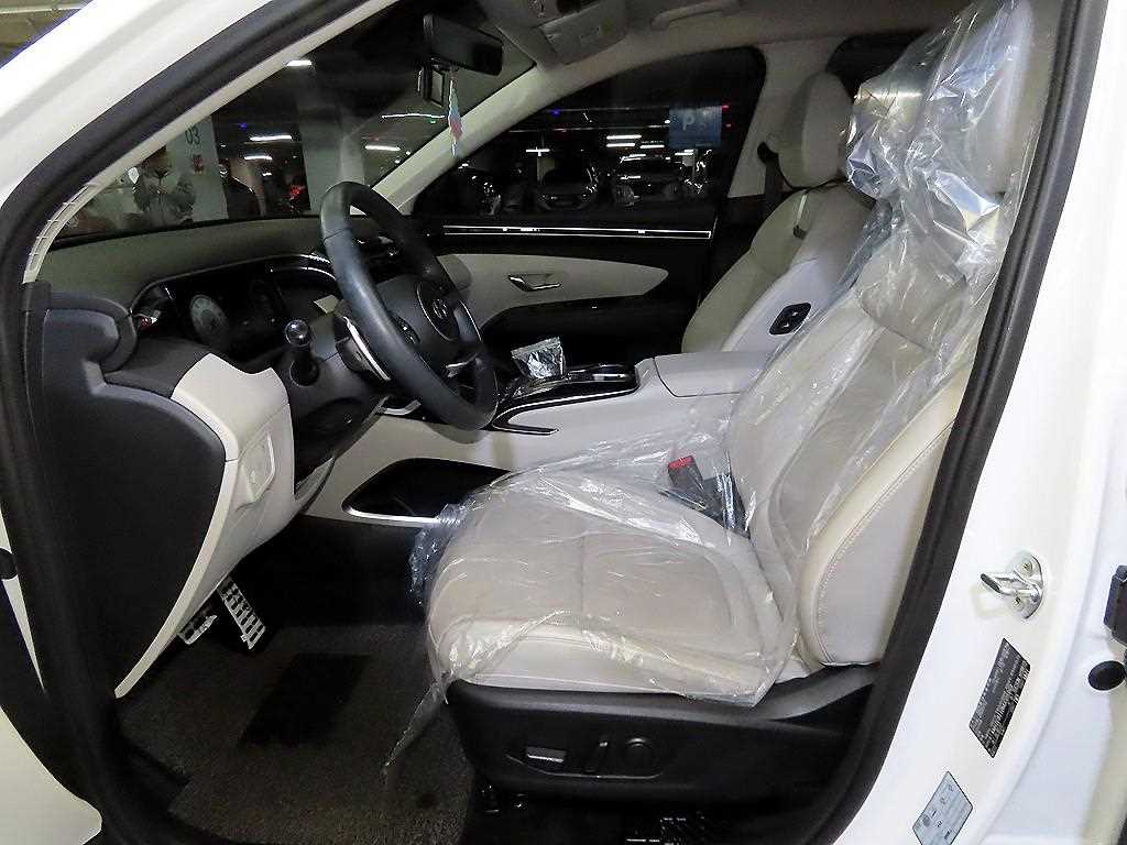 HYUNDAI Tucson - Vista 7