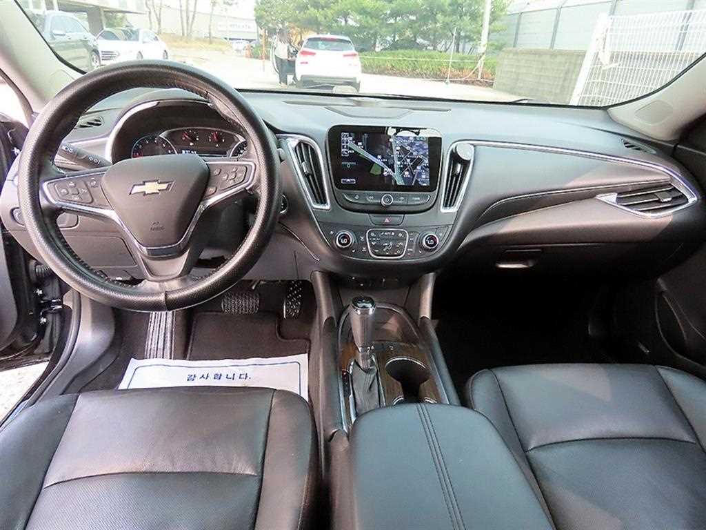 Chevrolet Malibu - Vista 7