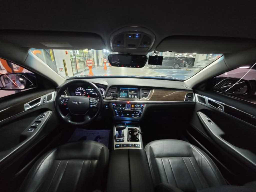 Genesis G80 - Vista 6