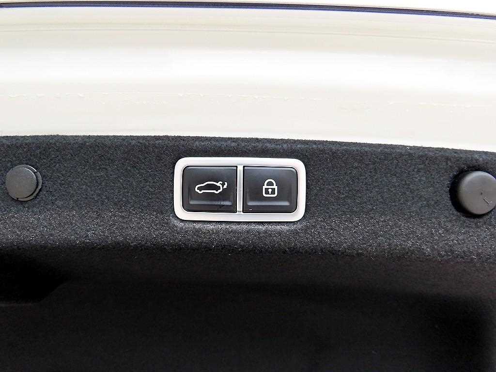 HYUNDAI Grandeur 2023 Blanco - Importación desde Corea - HF Imports Iquique - Foto 17