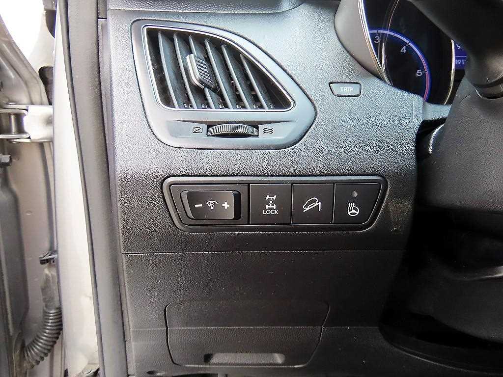 HYUNDAI Tucson - Vista 12