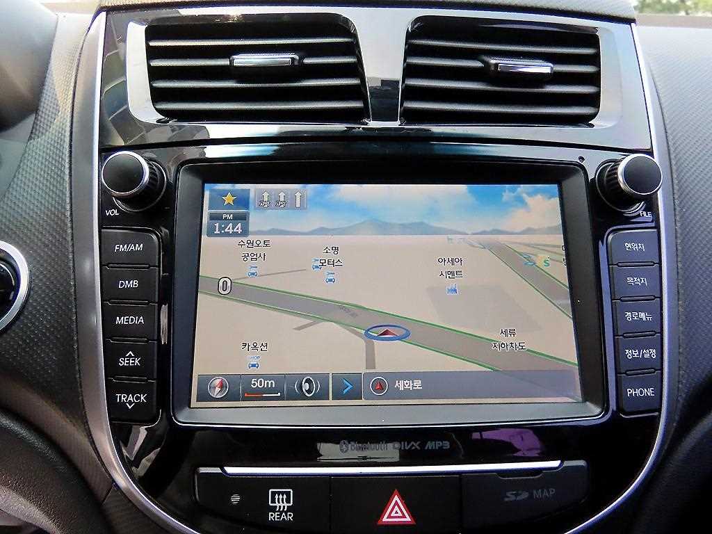 HYUNDAI Accent 2016 Blanco - Importación desde Corea - HF Imports Iquique - Foto 14