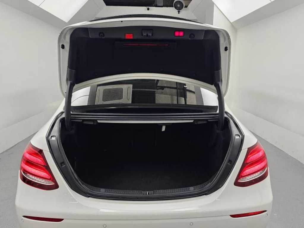 Mercedes Benz E class 2020 Blanco - Importación desde Corea - HF Imports Iquique - Foto 19