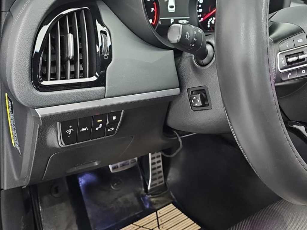 KIA Stinger - Vista 8