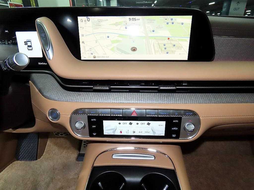 Genesis G90 - Vista 11