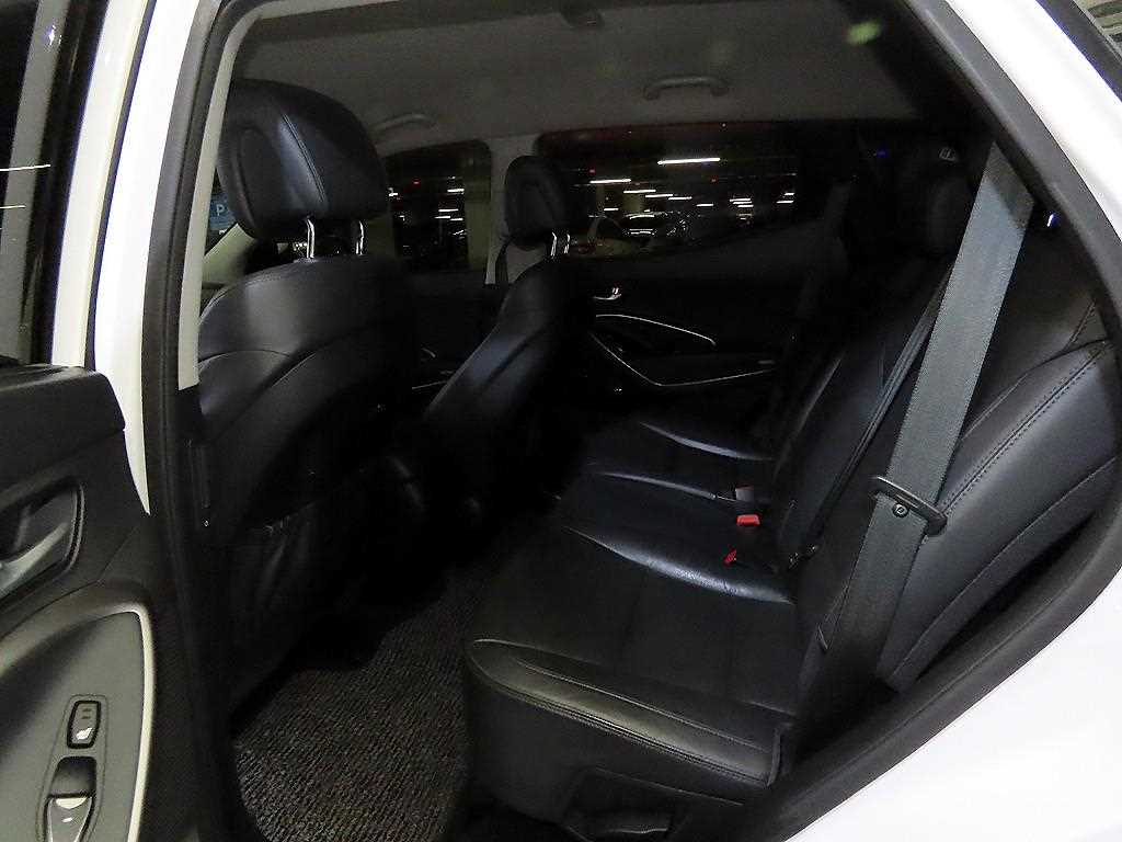 HYUNDAI Santa Fe - Vista 7
