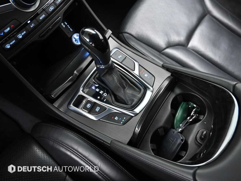 HYUNDAI Grandeur - Vista 9