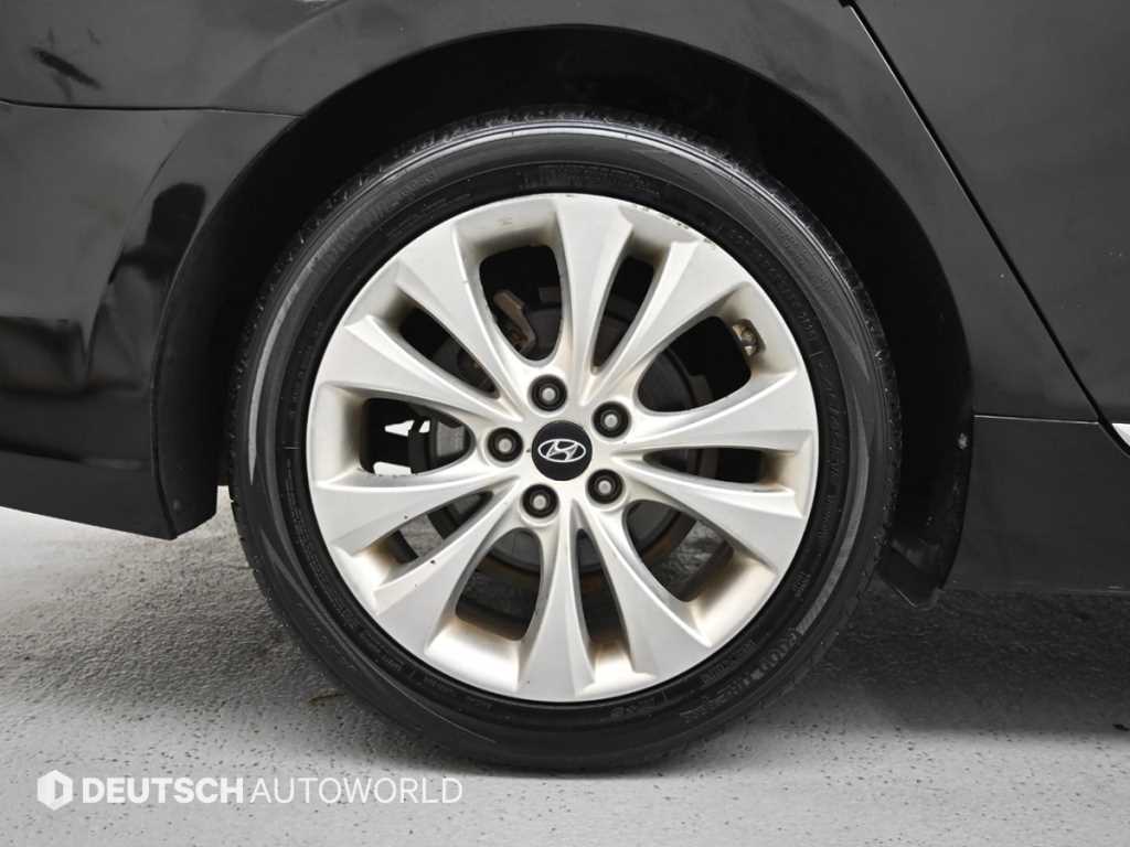 HYUNDAI Grandeur - Vista 5