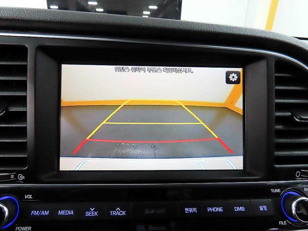 HYUNDAI Avante 2016 Blanco - Importación desde Corea - HF Imports Iquique - Foto 16