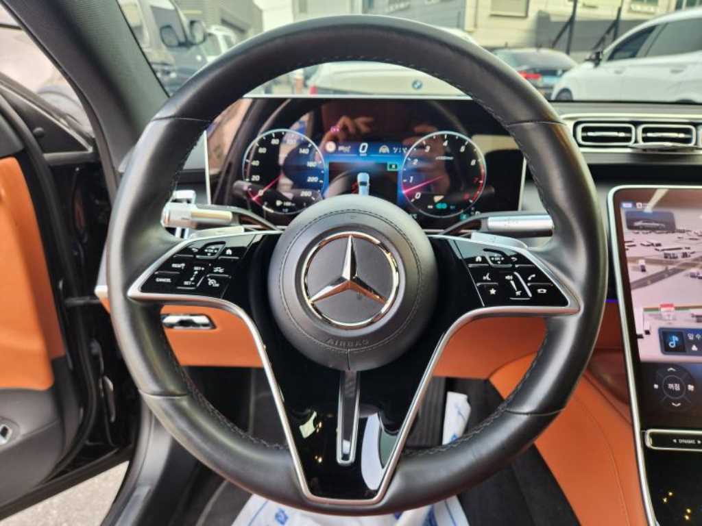 Mercedes Benz S Class - Vista 8