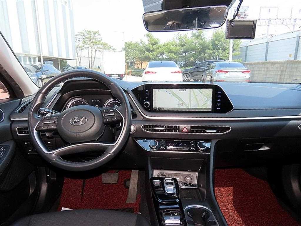 HYUNDAI Sonata - Vista 7