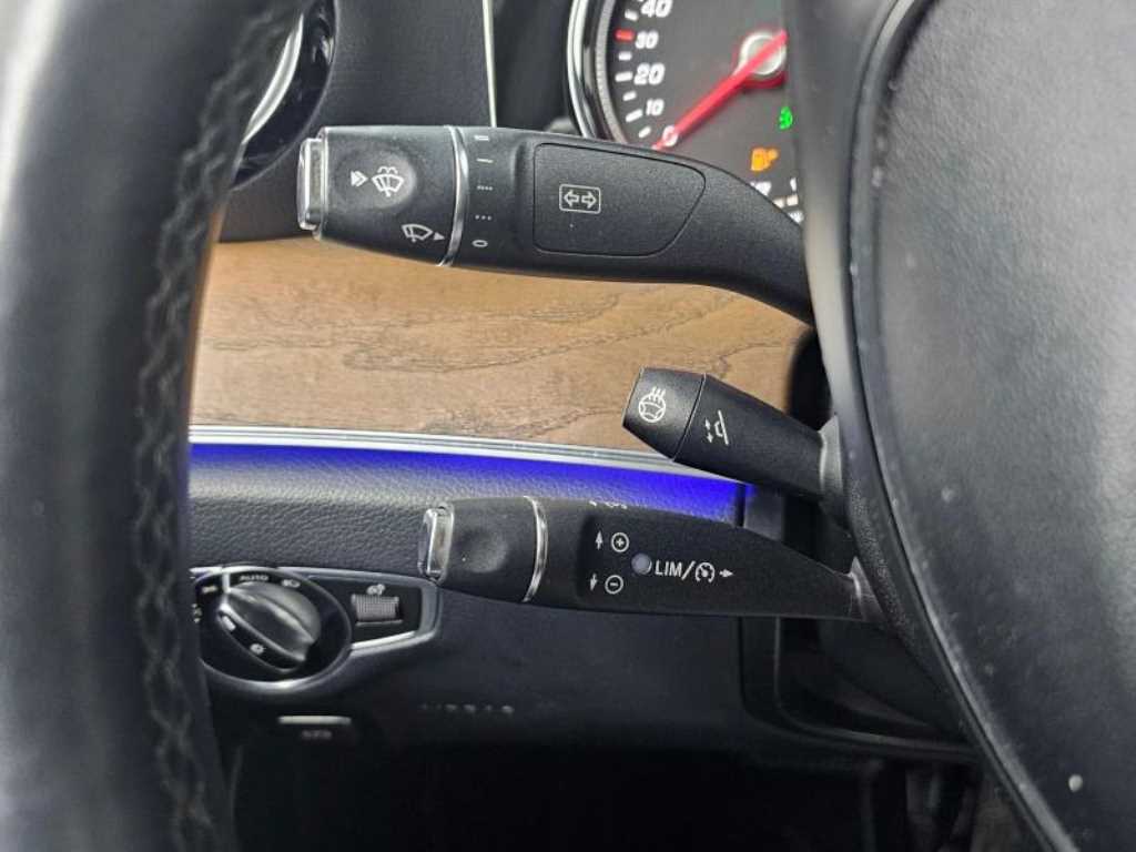 Mercedes Benz E class 2018 Negro - Importación desde Corea - HF Imports Iquique - Foto 17