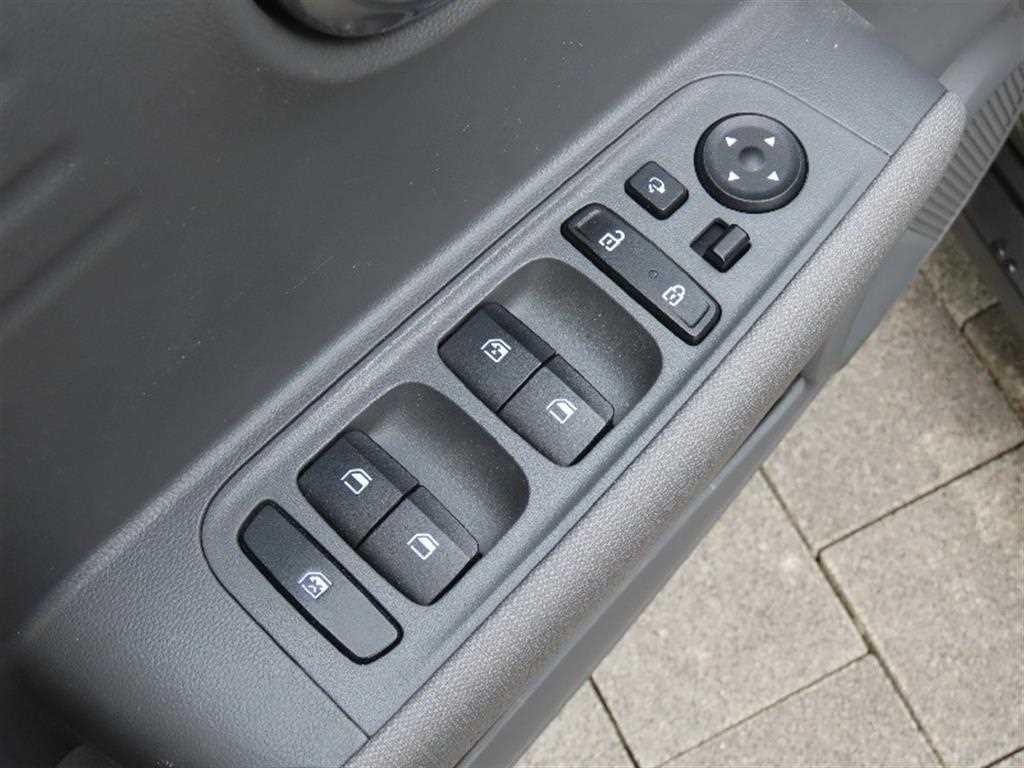 HYUNDAI Casper - Vista 12