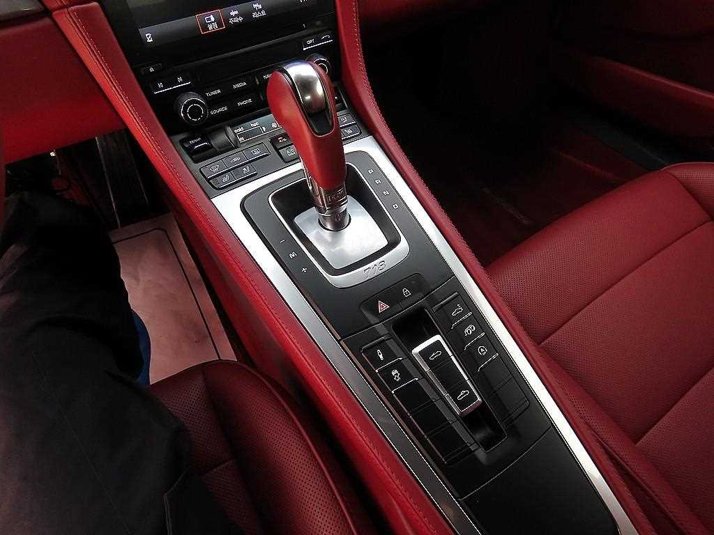 Porsche 718 2020 Negro - Importación desde Corea - HF Imports Iquique - Foto 15