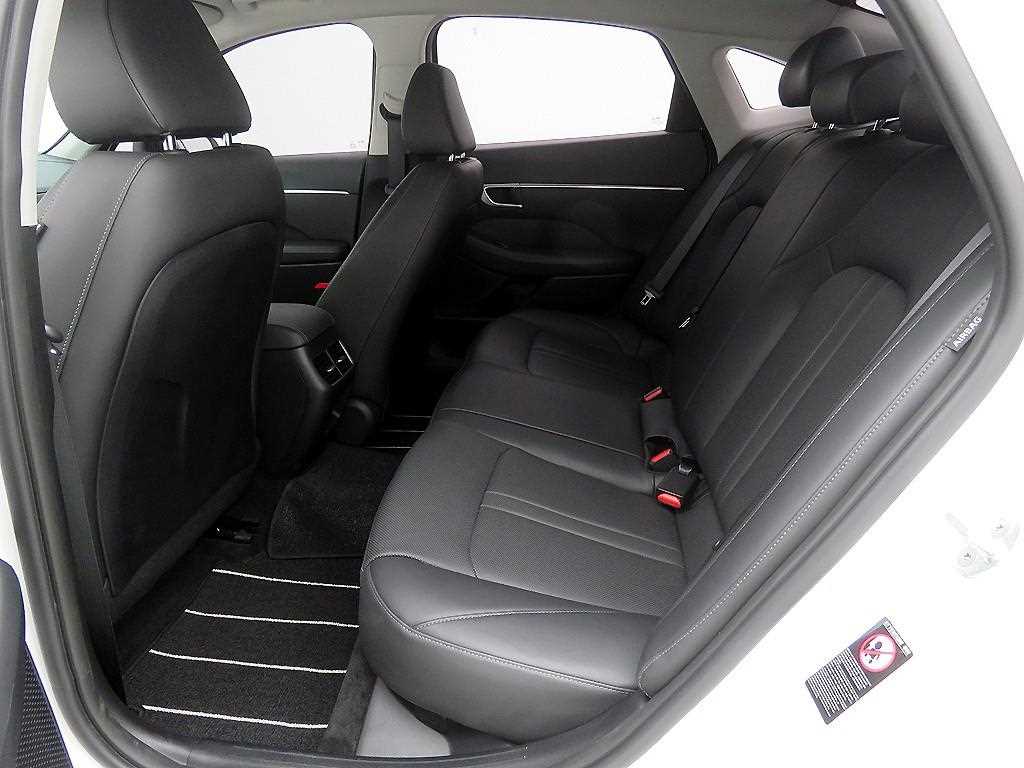 HYUNDAI Sonata - Vista 6