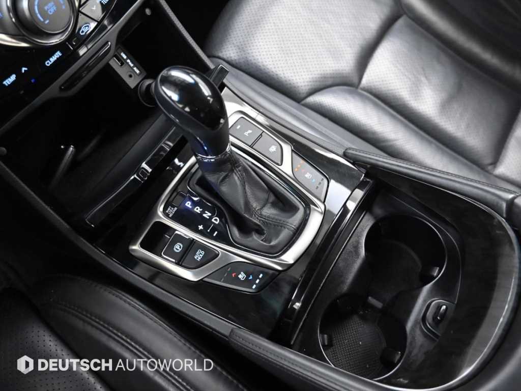 HYUNDAI Grandeur - Vista 9