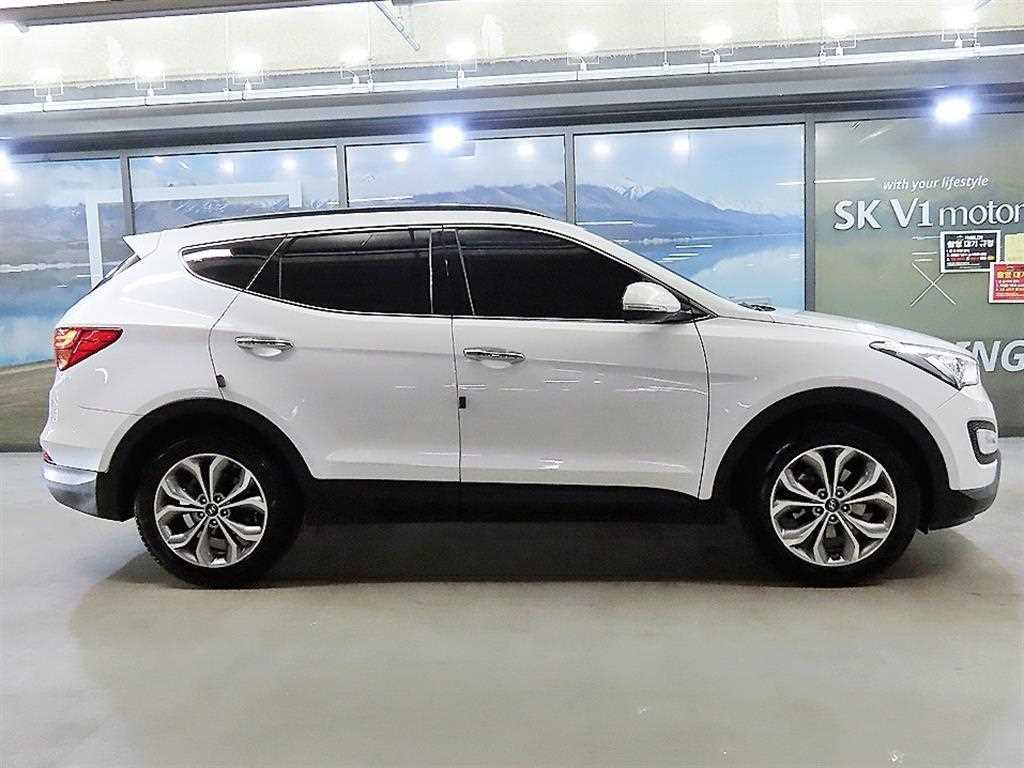 HYUNDAI Santa Fe - Vista 3