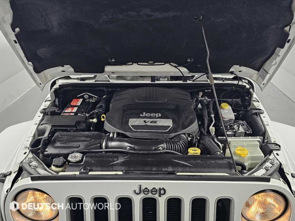 Jeep Wrangler - Vista 6