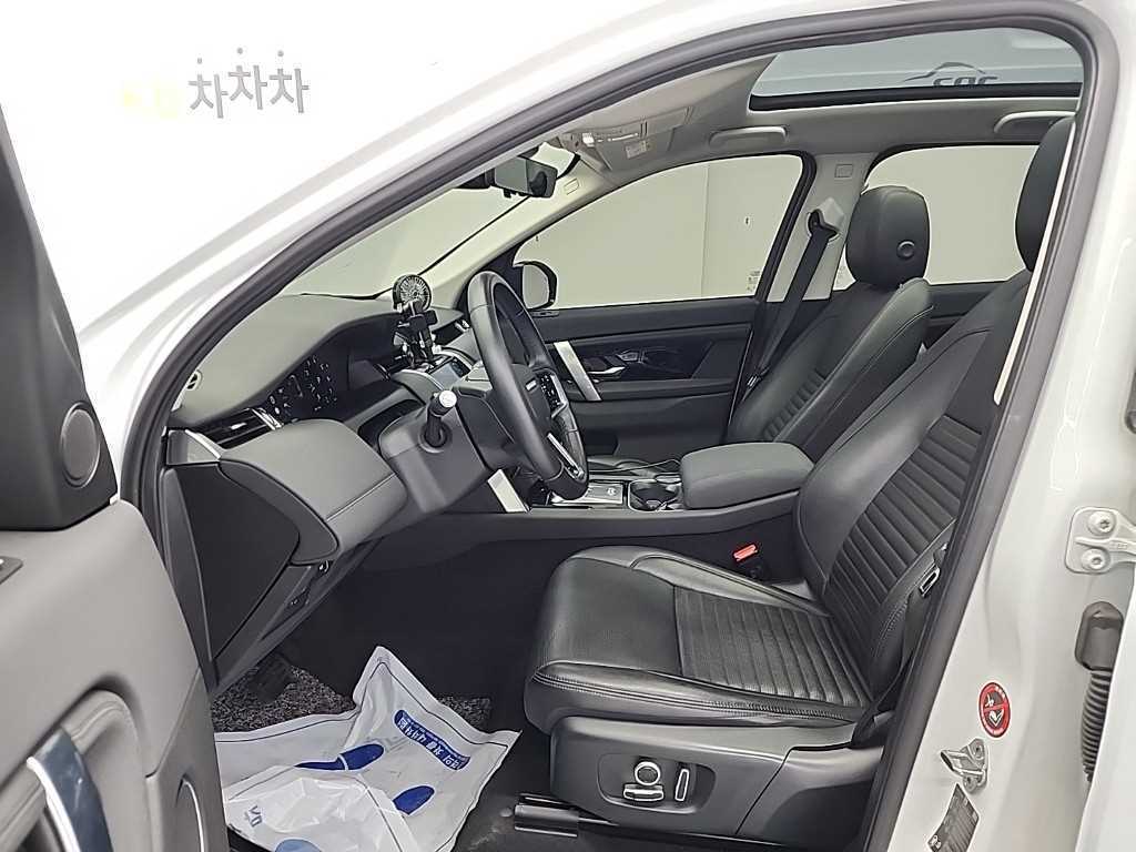 Land Rover Discovery Sports - Vista 11