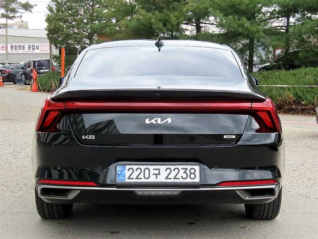 KIA K8 - Vista 4