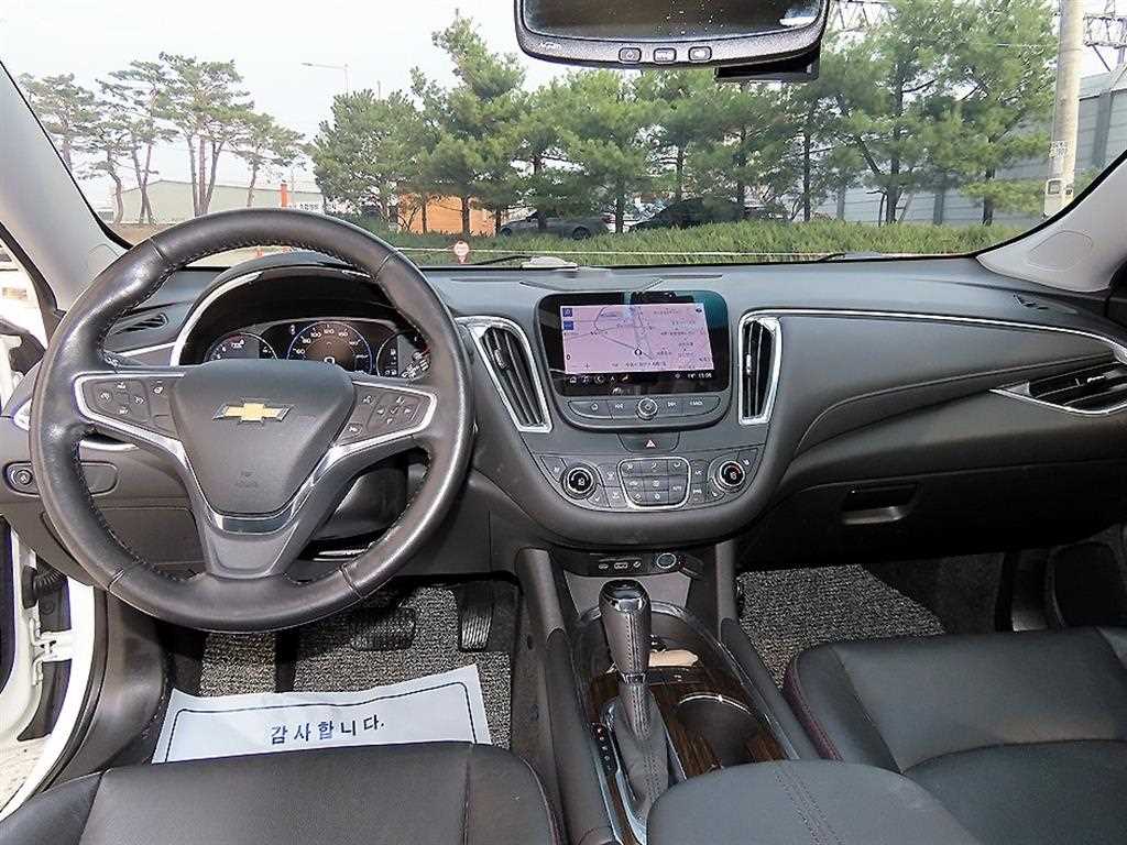 Chevrolet Malibu - Vista 7