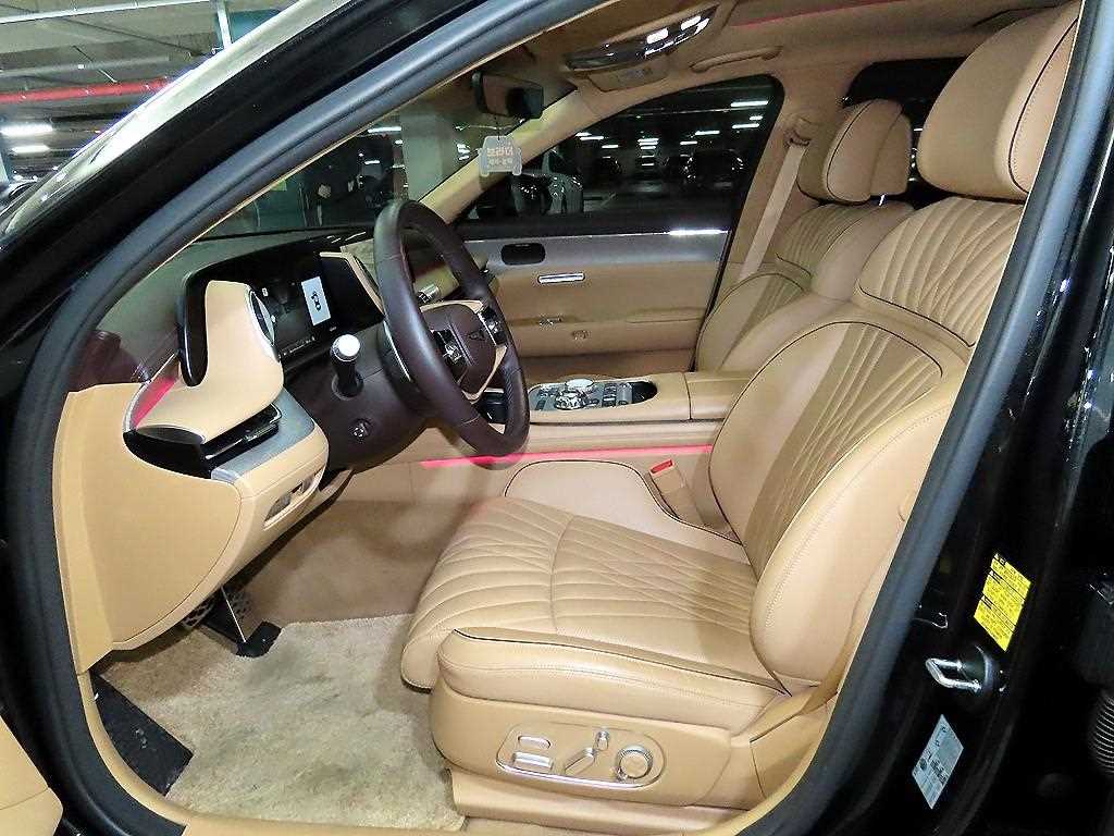 Genesis G90 - Vista 6