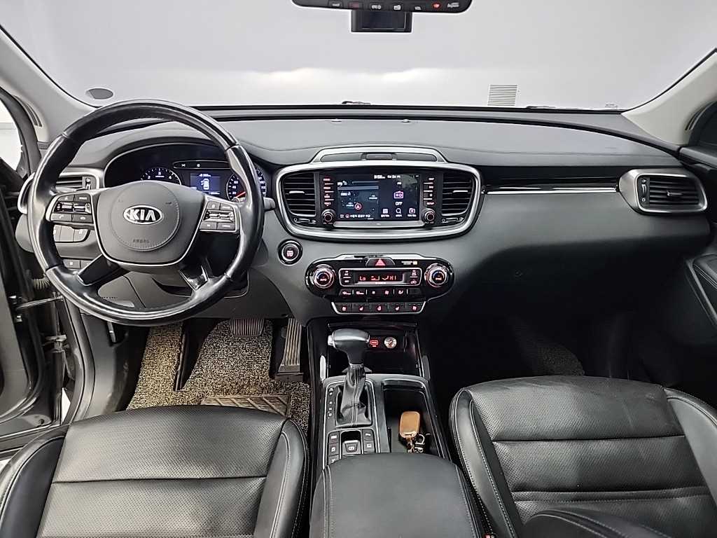 KIA Sorento - Vista 7