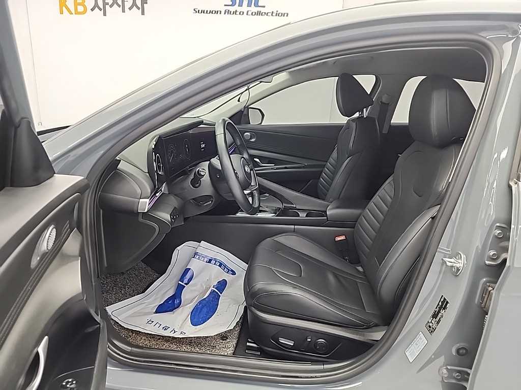 HYUNDAI Avante - Vista 11