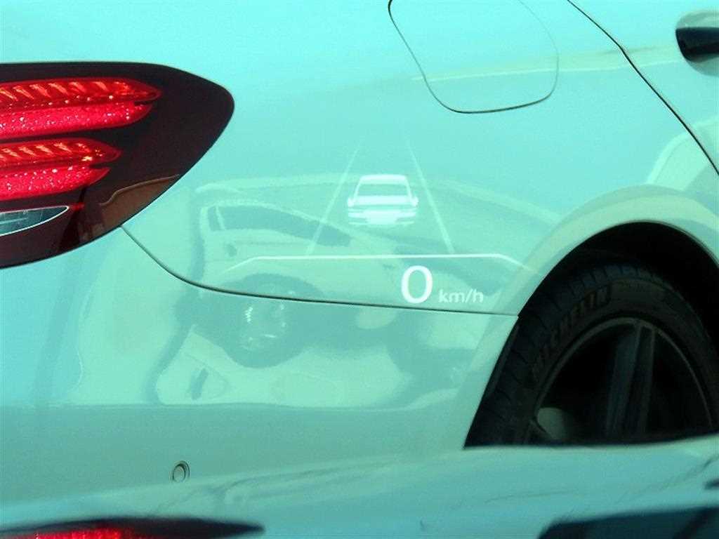 Genesis G80 - Vista 10