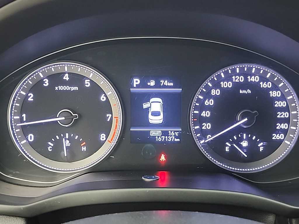 HYUNDAI Grandeur - Vista 6