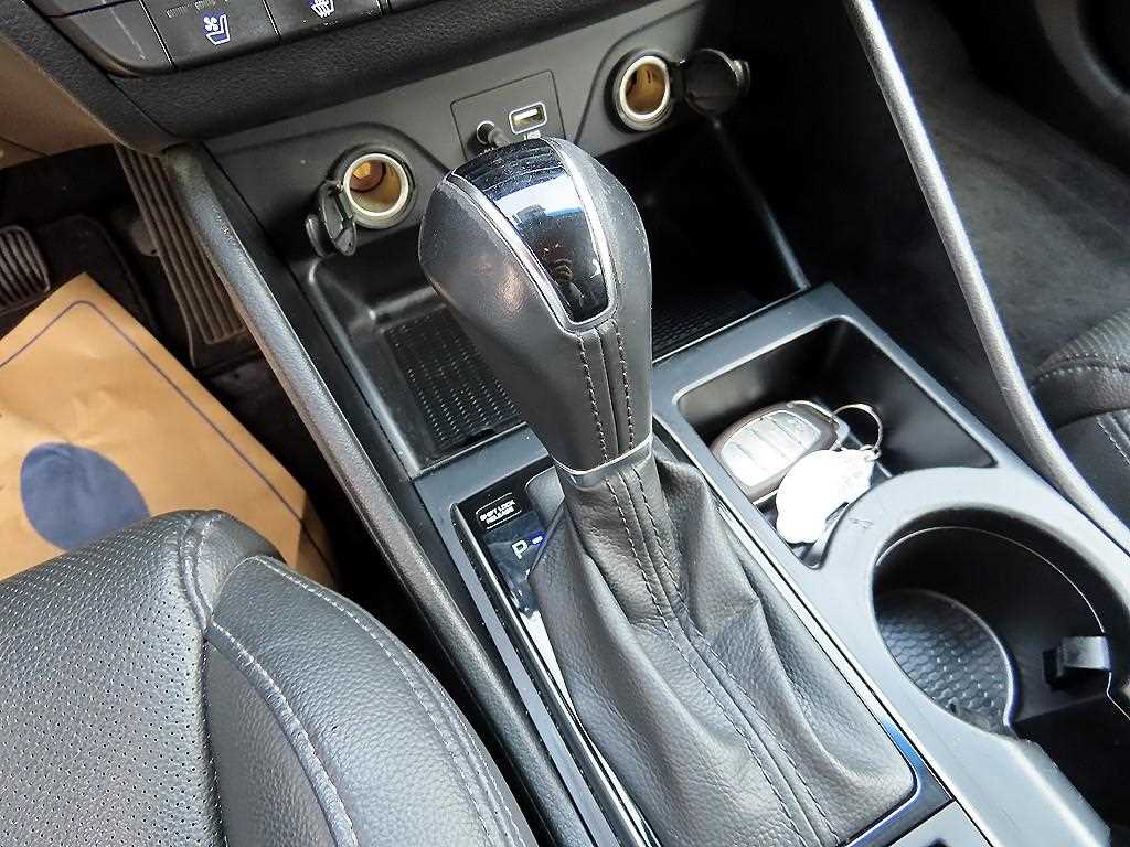 HYUNDAI Tucson - Vista 10